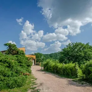 Du Mont Plaisir Villa Chouvigny